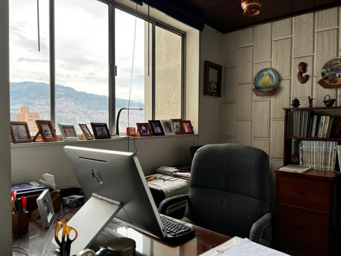 Apartamento de 3 alcobas en venta en La Candelaria, Medellín, 246 m² · foto 9 de 21