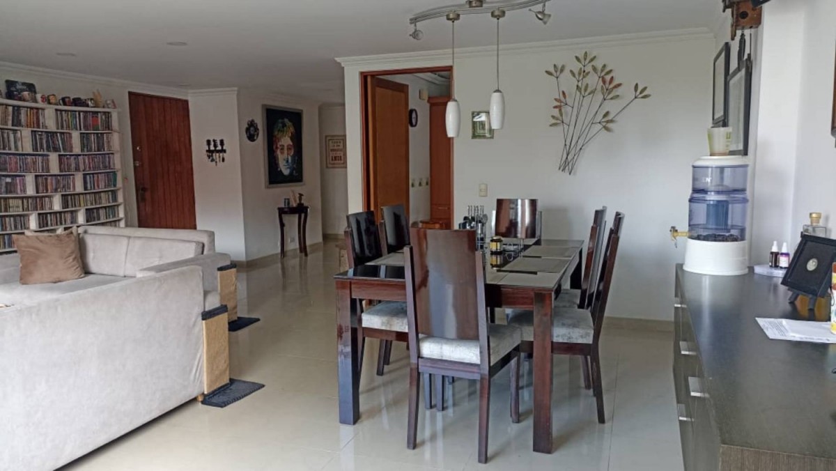 Apartamento en venta en El Poblado, Medellín · foto 3 de 20