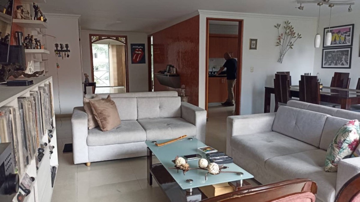 Apartamento en venta en El Poblado, Medellín · foto 7 de 20