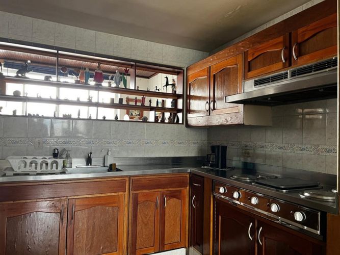 Apartamento de 3 alcobas en venta en La Candelaria, Medellín, 246 m² · foto 13 de 21