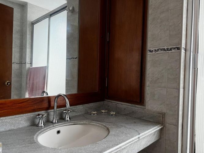 Apartamento de 3 alcobas en venta en La Candelaria, Medellín, 246 m² · foto 17 de 21