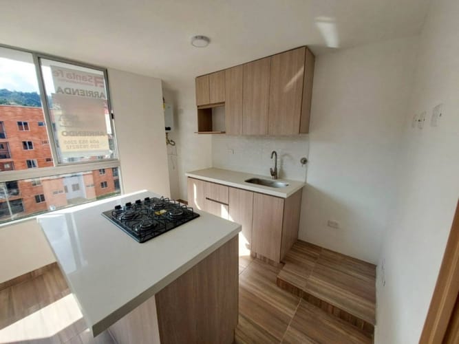 Apartamento de 1 alcoba en venta en La Ceja, 50 m² · foto 2 de 11