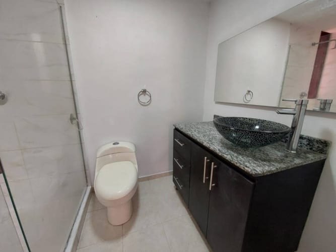 Apartamento de 3 alcobas en arriendo en Las Lomas, Medellín, 115 m² · foto 2 de 14
