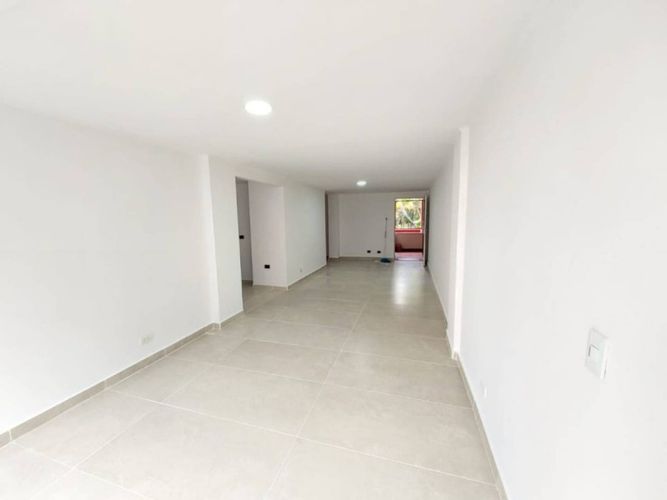 Apartamento de 3 alcobas en arriendo en Las Lomas, Medellín, 115 m² · foto 5 de 14