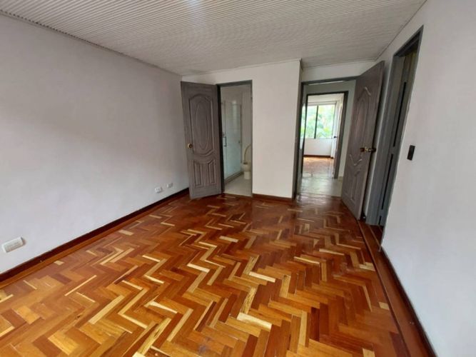 Apartamento de 3 alcobas en arriendo en Las Lomas, Medellín, 115 m² · foto 6 de 14