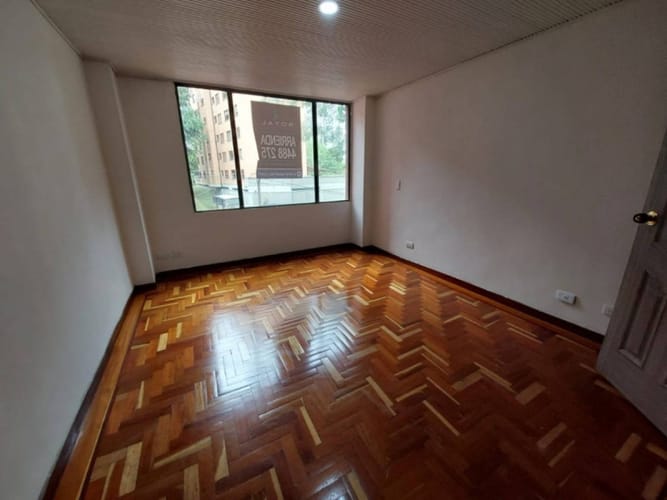 Apartamento de 3 alcobas en arriendo en Las Lomas, Medellín, 115 m² · foto 8 de 14