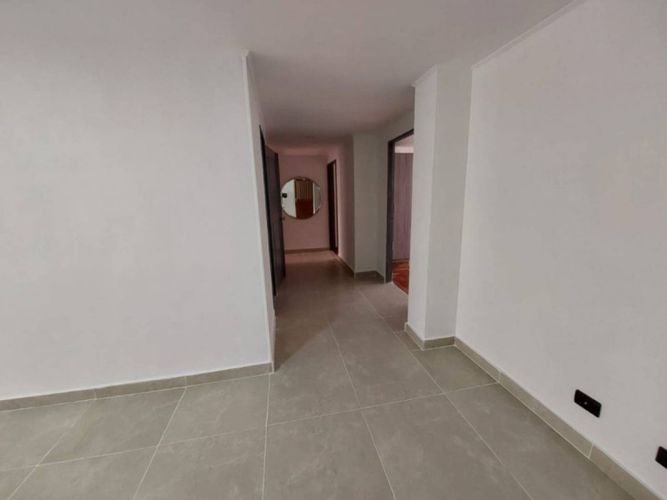 Apartamento de 3 alcobas en arriendo en Las Lomas, Medellín, 115 m² · foto 12 de 14