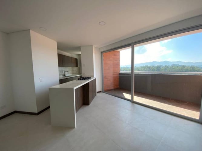 Apartamento de 2 alcobas en venta en Rionegro, 87 m² · foto 2 de 10