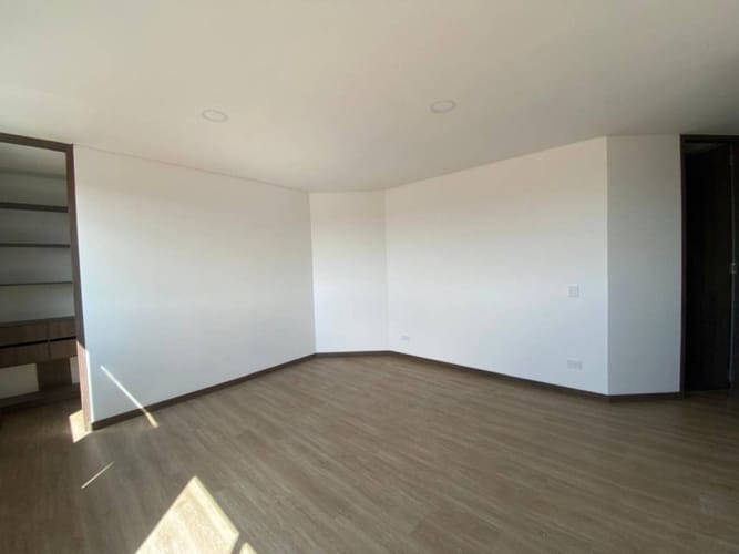 Apartamento de 2 alcobas en venta en Rionegro, 87 m² · foto 5 de 10