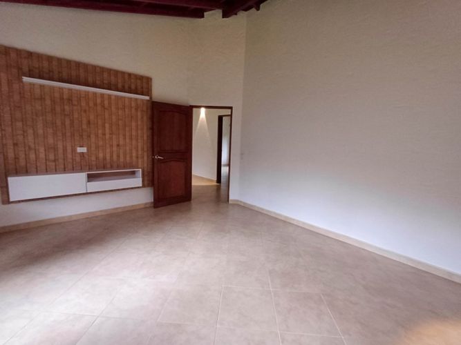 Finca en arriendo en Aeropuerto, Rionegro, 6500 m² · foto 9 de 24