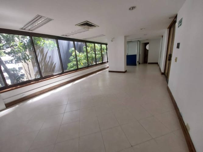 Oficina en arriendo en Manila, Medellín, 47 m² · foto 4 de 7