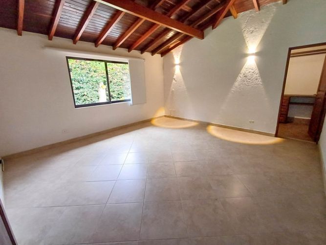 Finca en arriendo en Aeropuerto, Rionegro, 6500 m² · foto 10 de 24