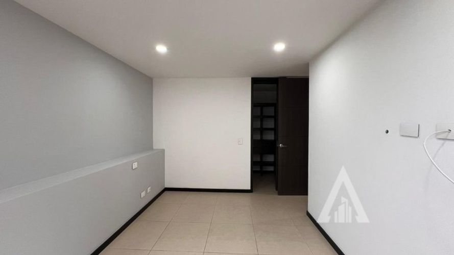Apartamento de 2 alcobas en arriendo en Altos Del Poblado, Medellín, 75 m² · foto 6 de 16
