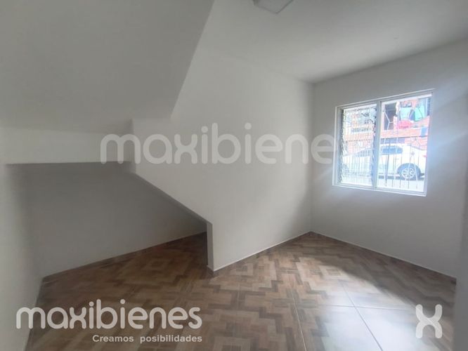 Casa de 2 alcobas en venta en Francisco Antonio Zea, Medellín, 52 m² · foto 3 de 8