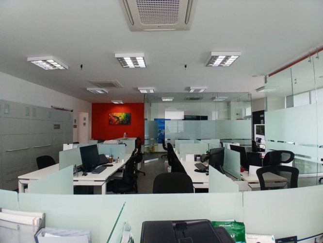 Oficina en arriendo en Las Lomas, Medellín, 130 m² · foto 21 de 24