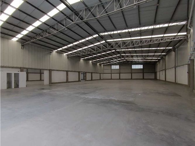 Bodega en arriendo en Malteria, Manizales, 1658 m² · foto 7 de 18