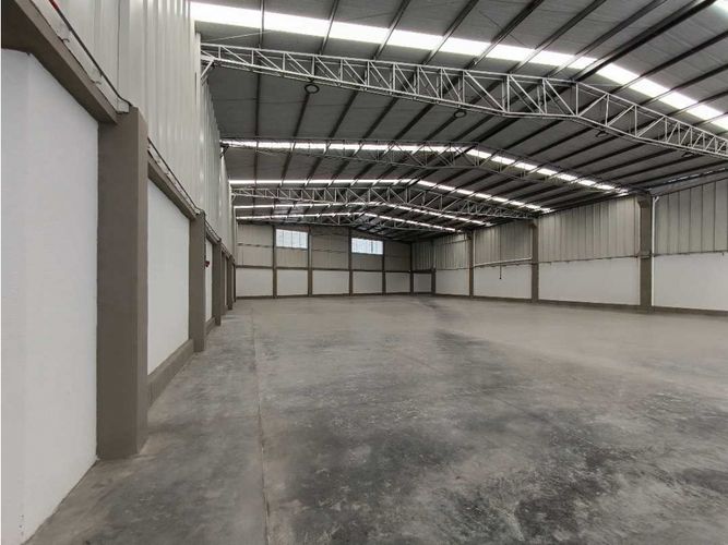 Bodega en arriendo en Malteria, Manizales, 1658 m² · foto 16 de 18