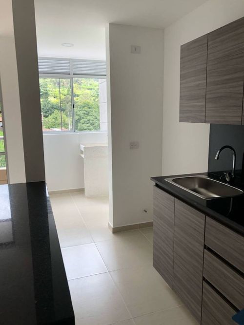 Apartamento de 2 alcobas en venta en Sabaneta Real, Sabaneta, 66 m² · foto 2 de 16