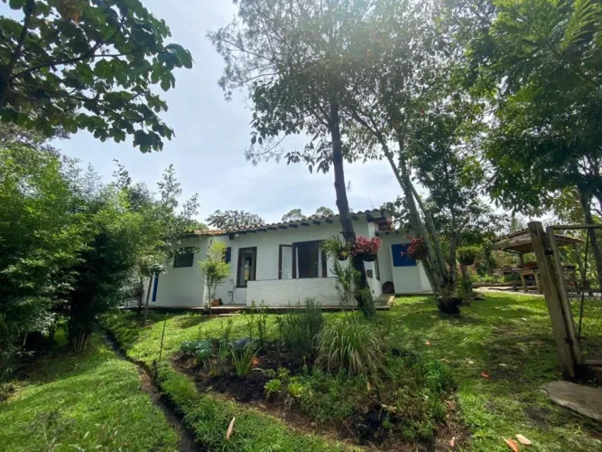 Casa de 1 alcoba en venta en La Ceja, 160 m² · foto 3 de 15