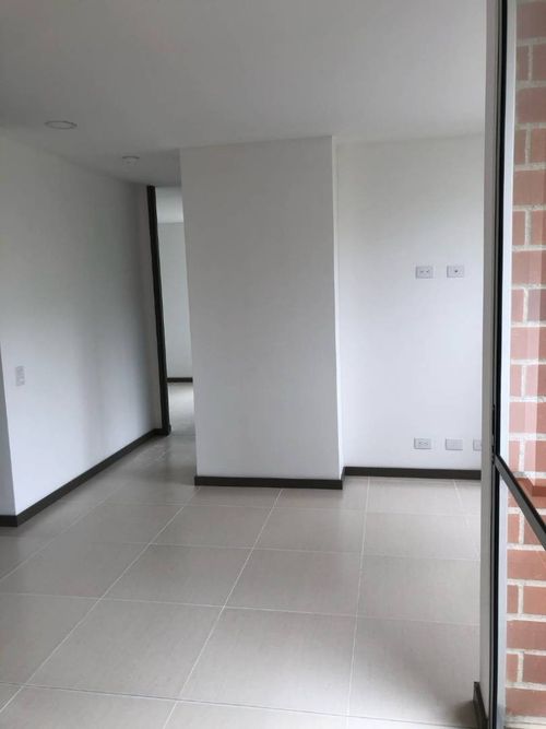 Apartamento de 2 alcobas en venta en Sabaneta Real, Sabaneta, 66 m² · foto 4 de 16