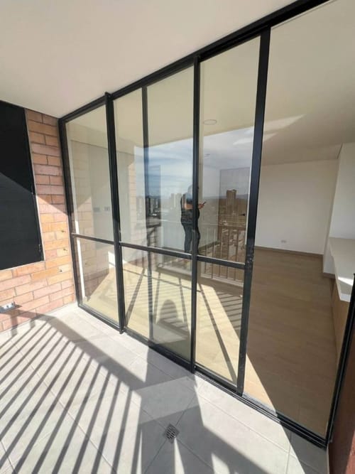 Apartamento de 2 alcobas en venta en Llano Grande, Rionegro, 65 m² · foto 2 de 8