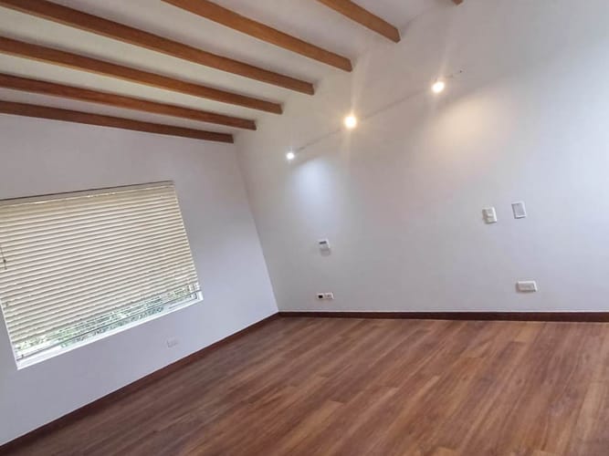 Casa de 3 alcobas en venta en Santa Elena, El Retiro, 248 m² · foto 14 de 24