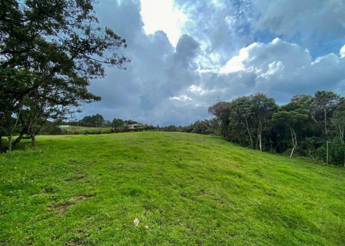 Lote en venta en Yarumal, Envigado, 19743 m² · foto 6 de 10
