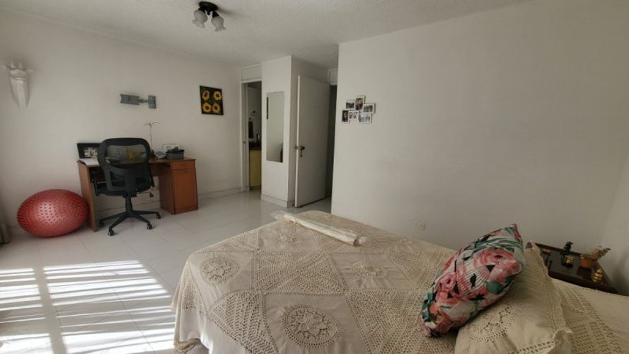 Apartamento de 3 alcobas en venta en El Tesoro, Medellín, 196 m² · foto 13 de 16