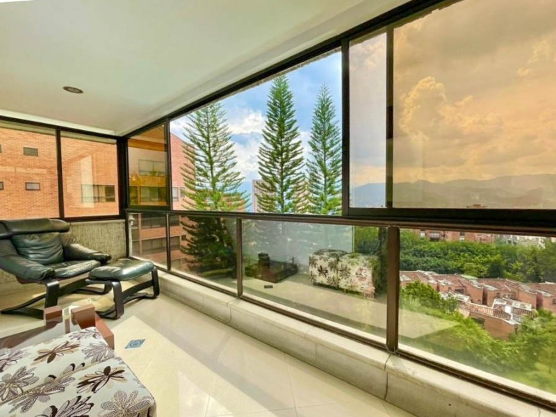 Apartamento en arriendo en El Poblado, Medellín · foto 3 de 22