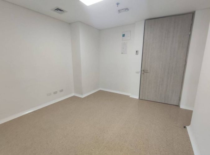 Consultorio en venta en Primavera, Envigado, 35 m² · foto 2 de 5