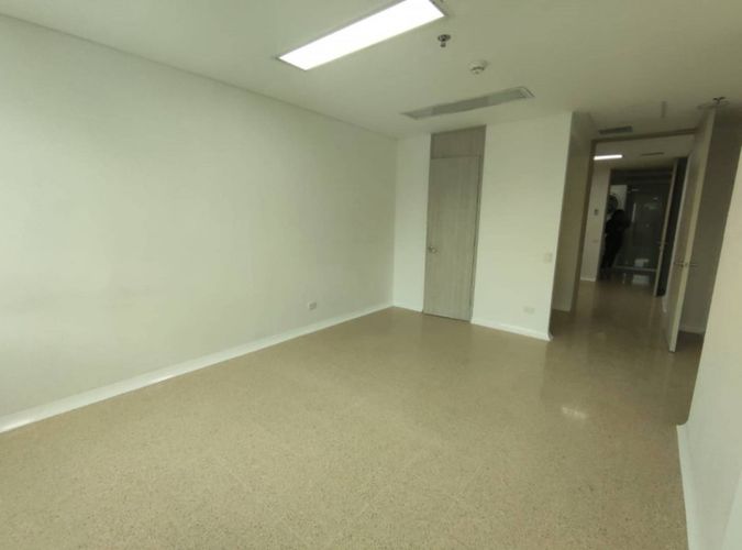Consultorio en venta en Primavera, Envigado, 35 m² · foto 5 de 5