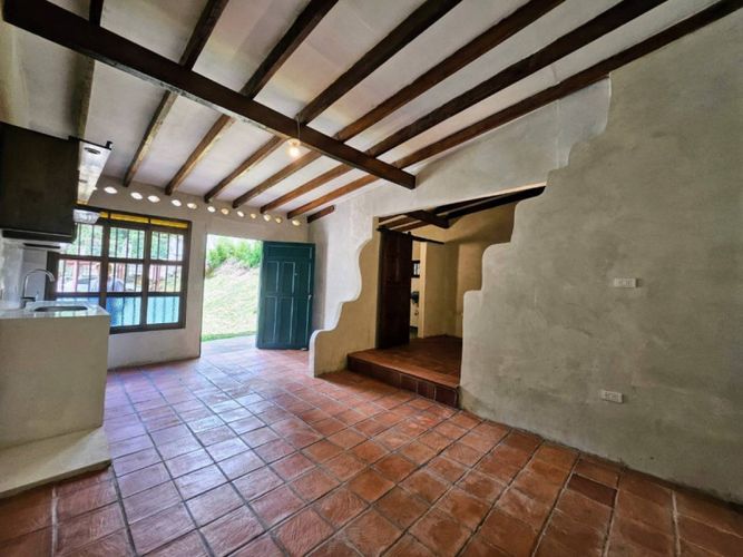 Casa de 7 alcobas en venta en Altos Del Poblado, Medellín, 413 m² · foto 6 de 24
