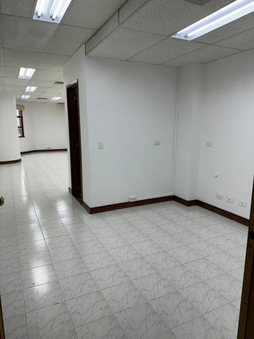 Oficina en arriendo en Castropol, Medellín, 48 m² · foto 3 de 9