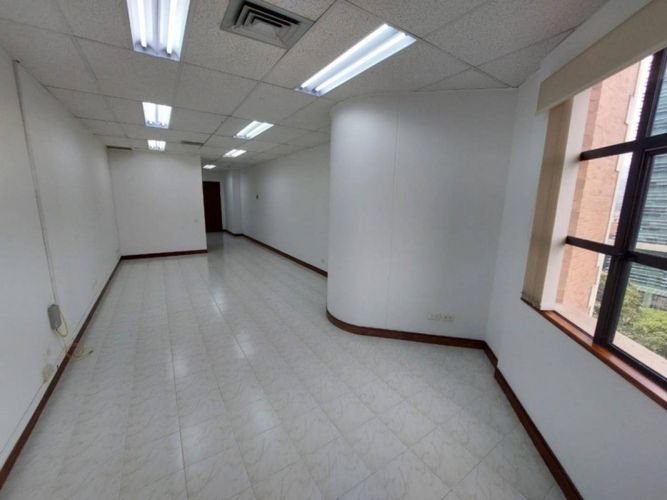 Oficina en arriendo en Castropol, Medellín, 48 m² · foto 7 de 9