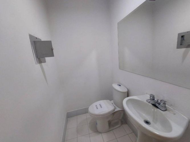 Oficina en arriendo en Castropol, Medellín, 48 m² · foto 8 de 9