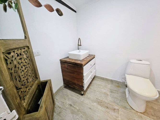 Casa de 7 alcobas en venta en Altos Del Poblado, Medellín, 413 m² · foto 17 de 24