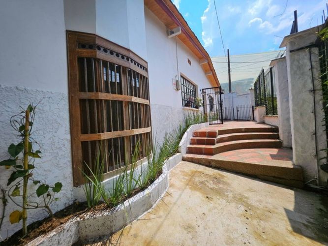 Casa de 7 alcobas en venta en Altos Del Poblado, Medellín, 413 m² · foto 23 de 24