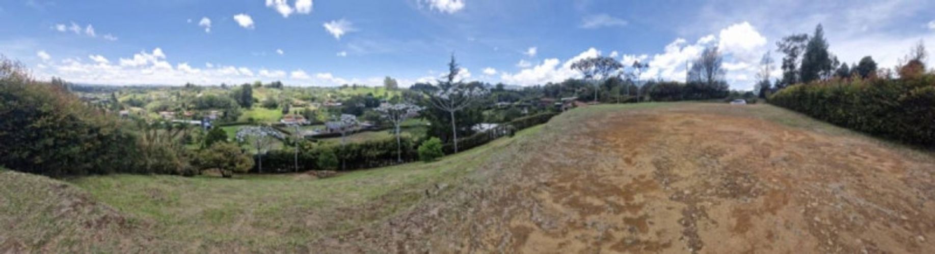 Lote en venta en Quirama, El Carmen de Viboral, 2527 m² · foto 2 de 7
