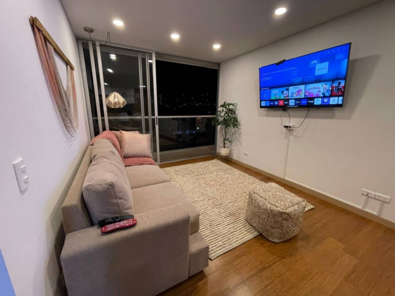 Apartamento en arriendo en El Poblado, Medellín · foto 12 de 24