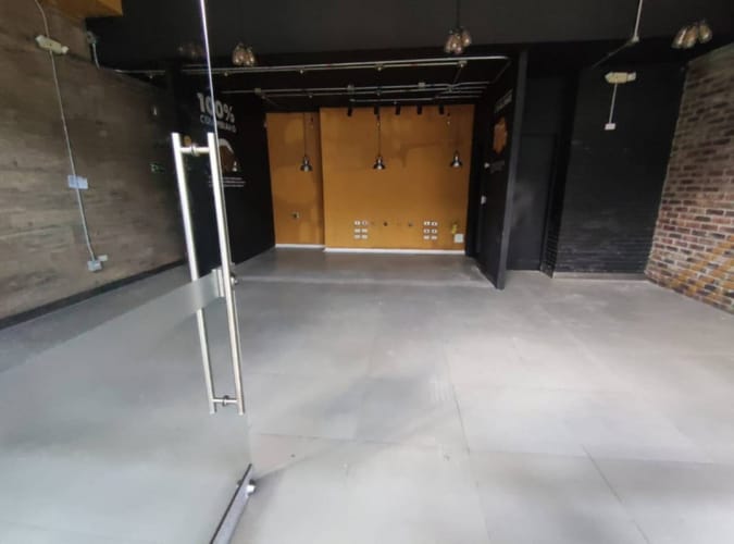 Local en arriendo en Castropol, Medellín, 89 m² · foto 5 de 8