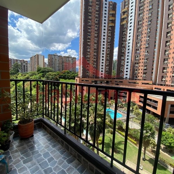 Apartamento en venta en Rodeo Alto, Medellín · foto 12 de 22