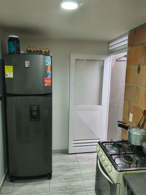 Casa de 2 alcobas en venta en La Magnolia, Madrid, 80 m² · foto 6 de 9