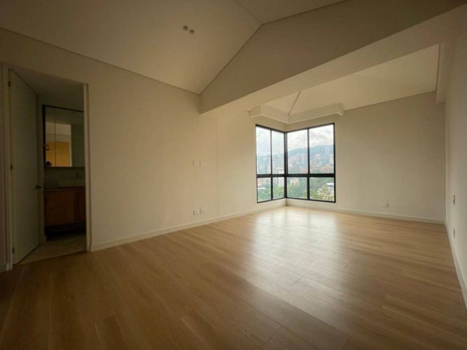 Apartamento de 3 alcobas en venta en La Florida, Medellín, 320 m² · foto 5 de 24