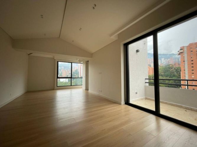 Apartamento de 3 alcobas en venta en La Florida, Medellín, 320 m² · foto 9 de 24
