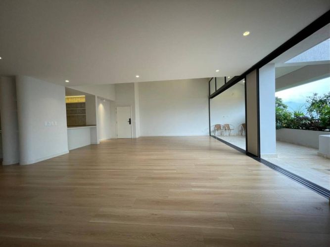 Apartamento de 3 alcobas en venta en La Florida, Medellín, 320 m² · foto 18 de 24