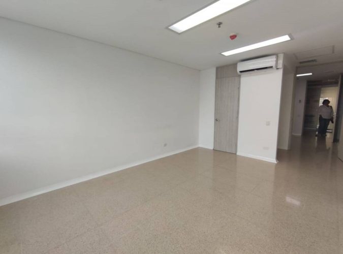 Consultorio en arriendo en Primavera, Envigado, 35 m² · foto 4 de 5