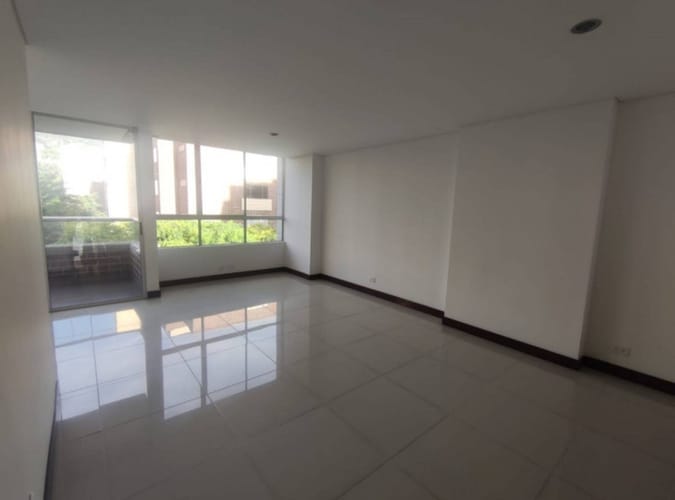 Apartamento de 3 alcobas en arriendo en Colombia, Medellín, 113 m² · foto 3 de 9
