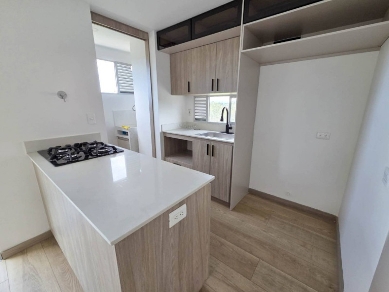 Apartamento en arriendo en Los Colegios, Rionegro · foto 5 de 13