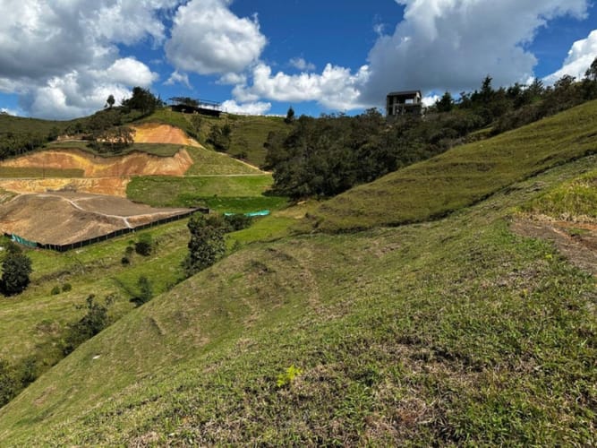 Lote en venta en Pantanillo, El Retiro, 8160 m² · foto 4 de 8