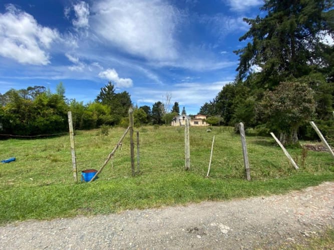 Lote en venta en Cabeceras De Llanogrande, Rionegro, 7900 m² · foto 3 de 5